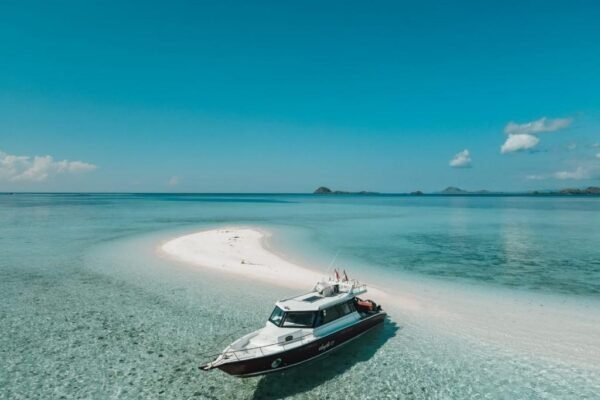 Sewa Speed Boat Arsiva Labuan Bajo