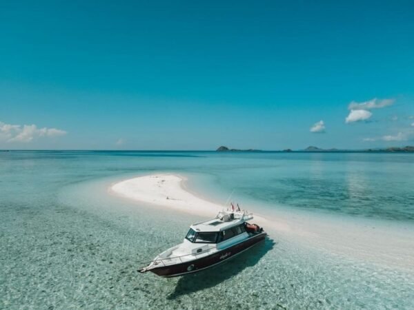 Sewa Speed Boat Arsiva Labuan Bajo