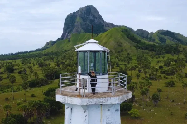 Open Trip Nuca Molas 2H1M