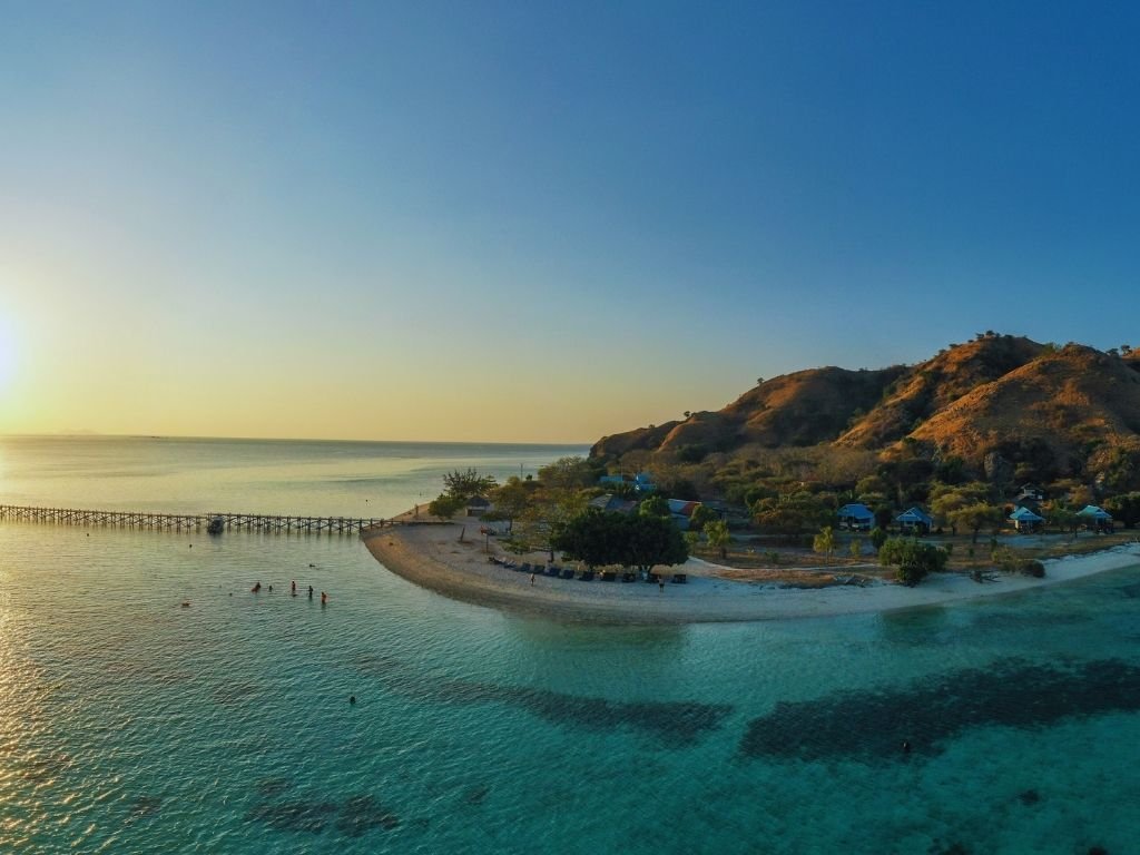 Pulau Kanawa atau Pulau Siaba