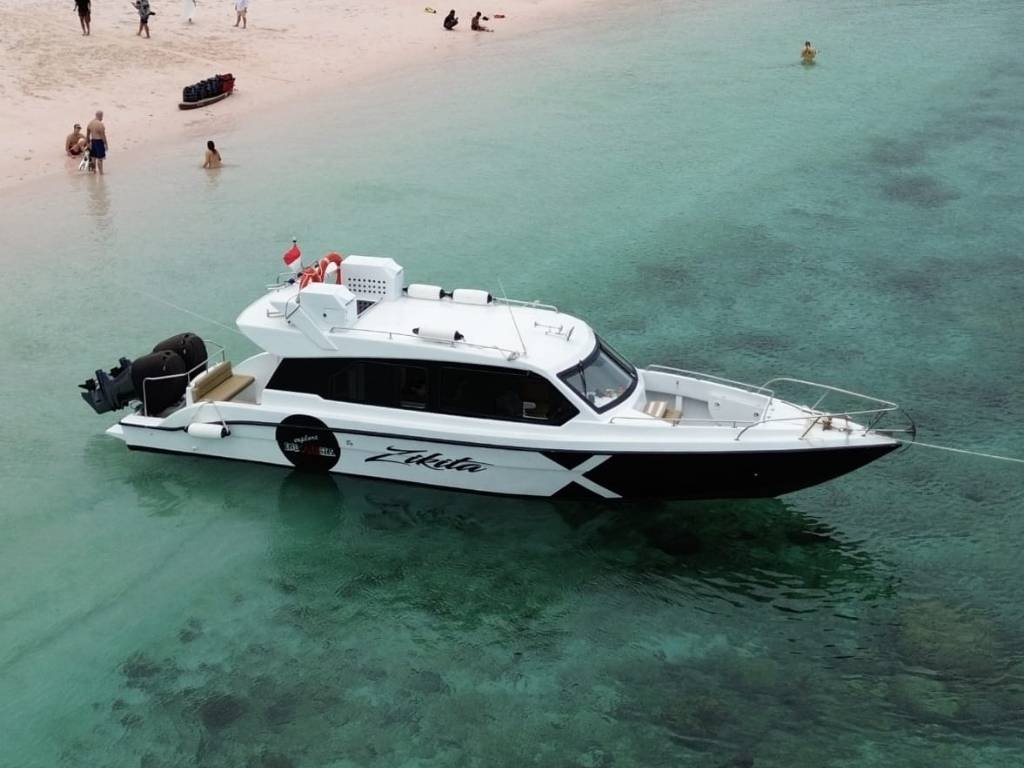 Zikita Speedboat Sewa Private Charter Mewah untuk Day Trip Komodo dari Labuan Bajo